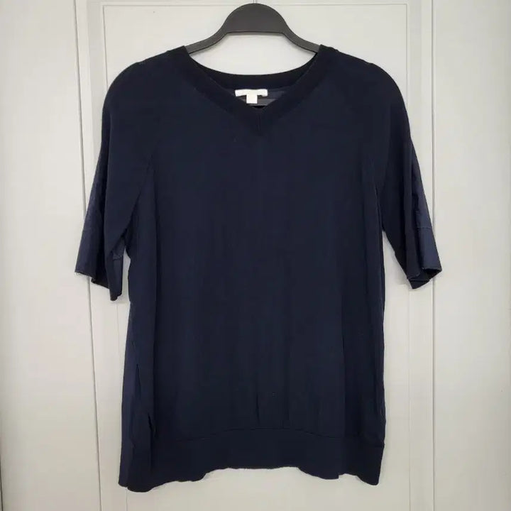 [BUNJANG] COS V-Neck Short Sleeve T-Shirt Navy / COS V넥 반팔 티셔츠 네이비