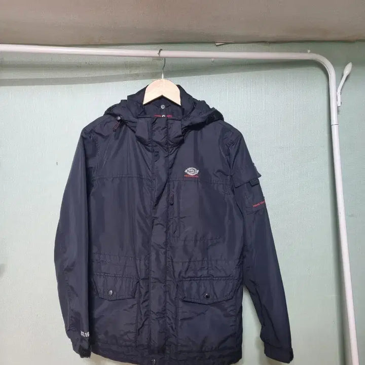 [BUNJANG] Dickies Windbreaker Jacket Size 90-95 / 디키즈 바람막이 자켓 90~95