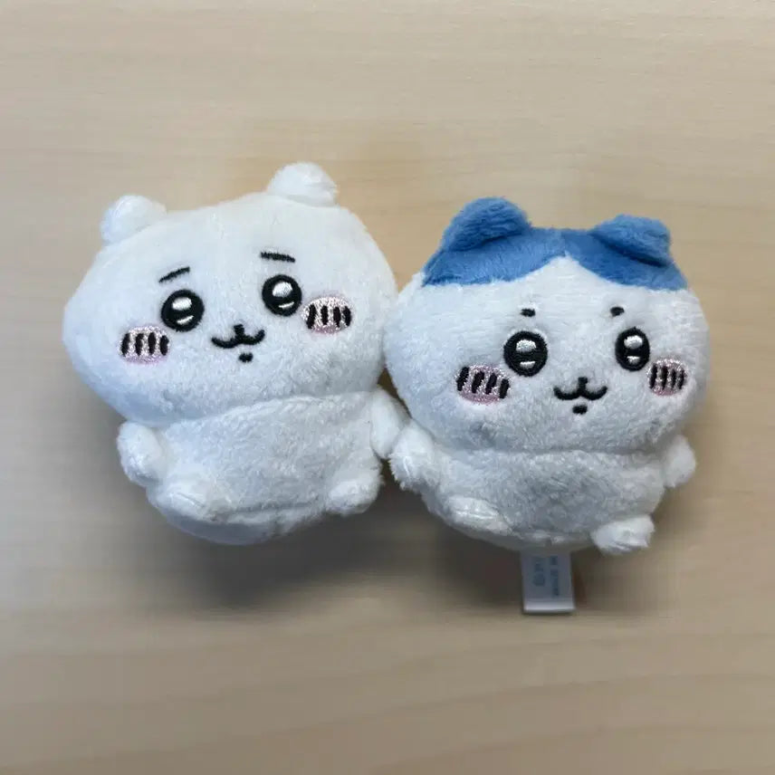 [BUNJANG] Chiikawa Hachiware Plush Doll / 치이카와 하치와레 인형