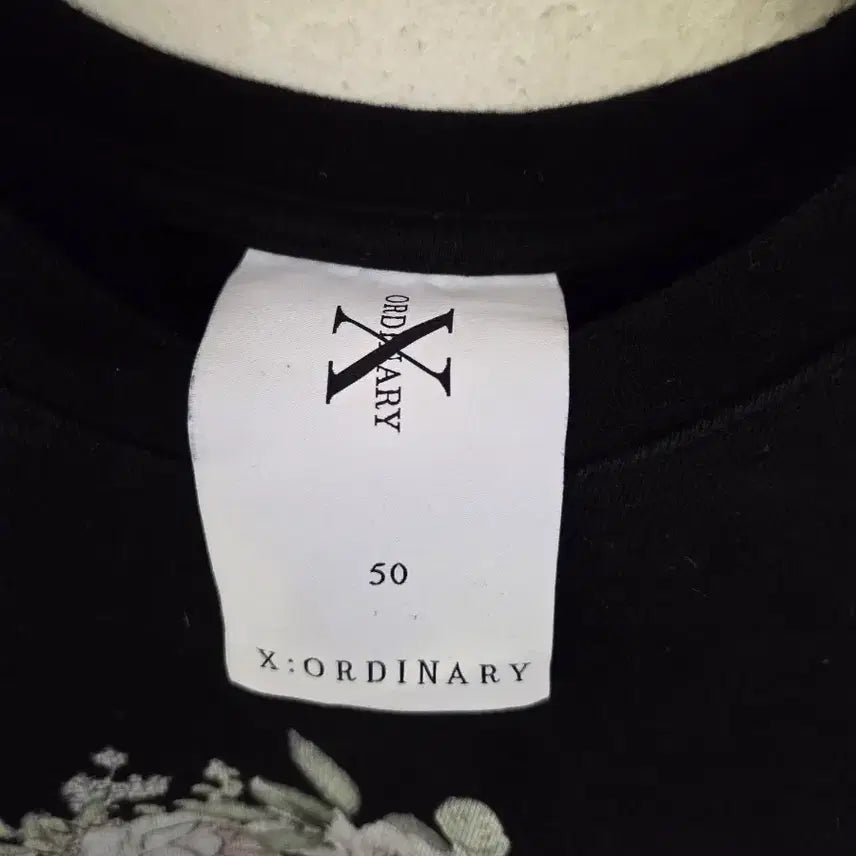 [BUNJANG] X:ORDINARY Flower Rose Sweatshirt / 엑스오디너리 플라워 로즈 맨투맨