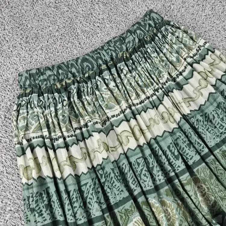 [BUNJANG] REVOE Ethnic Pattern Long Skirt (L) / 빈티지 롱 스커트 ( L ) / 12150