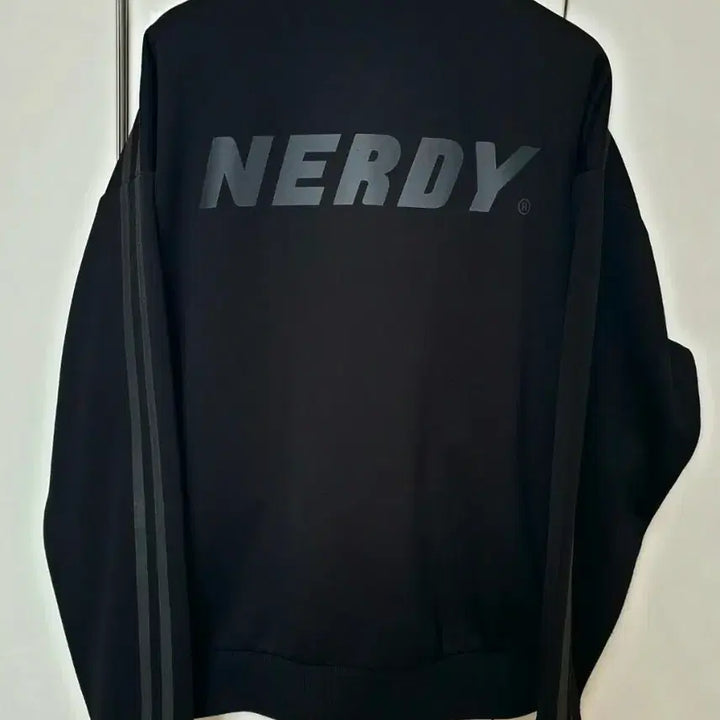 [BUNJANG] NERDY Track Top Black M (Unisex) / 널디 트랙탑 블랙 M(남녀공용)