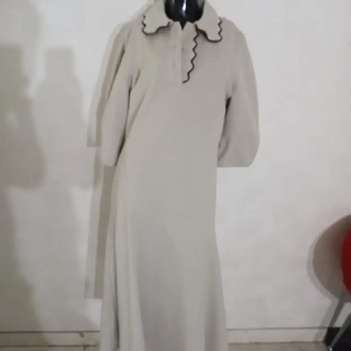 [BUNJANG] Via de Jen Mermaid Dress / Via de jen 비아드젠 머메이드 원피스 Free