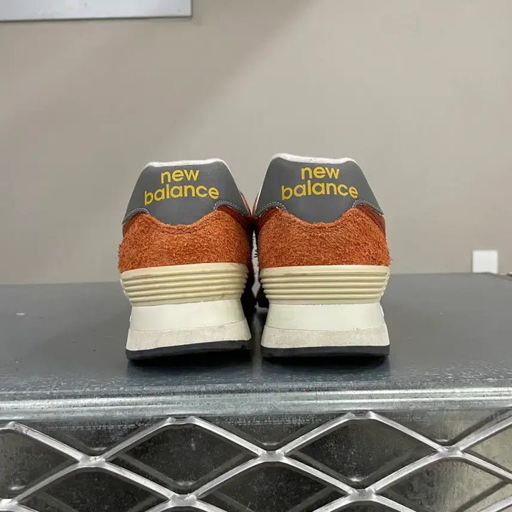 [BUNJANG] New Balance 574 Heritage Orange 235 / 뉴발란스 574 헤리티지 오렌지  235