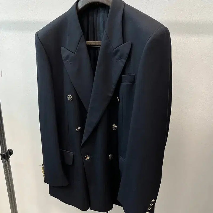 [BUNJANG] Daks Classic Gold Button Double Breasted Blazer / 110) 닥스 클래식 금장 더블자켓