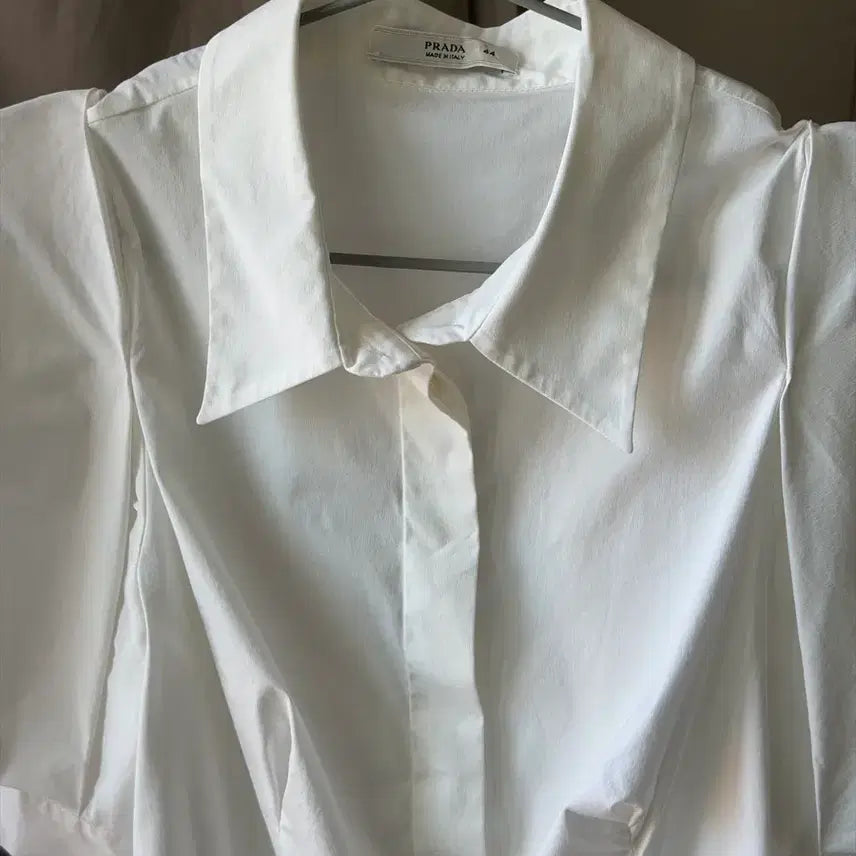 [BUNJANG] Prada Curved Puff Blouse / 프라다 커브드 퍼프 블라우스