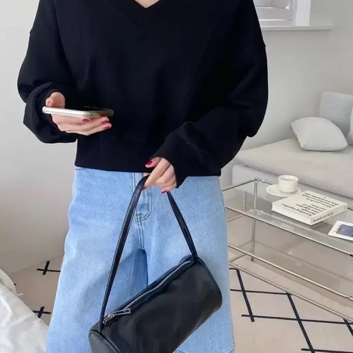 [BUNJANG] 100% Cotton V-Neck Cropped Sweatshirt / 새옷)면100% 브이넥 크롭 맨투맨