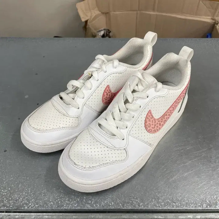 [BUNJANG] Nike Court Borough White Rust Pink / 나이키 코트버로우 화이트 러스트 핑크 240