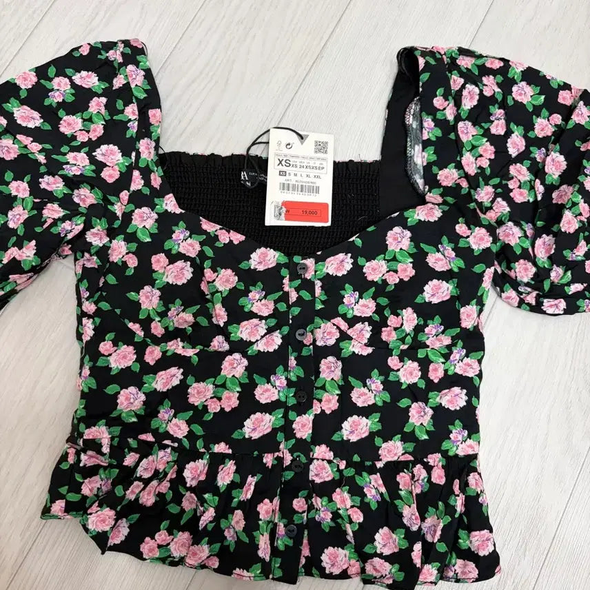 [BUNJANG] Zara Floral Square Neck Blouse / 자라 스퀘어넥 꽃무늬 블라우스