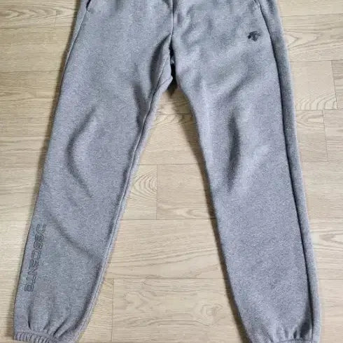 [BUNJANG] Descente Grey Training Pants / 데상트 회색 트레이닝 바지