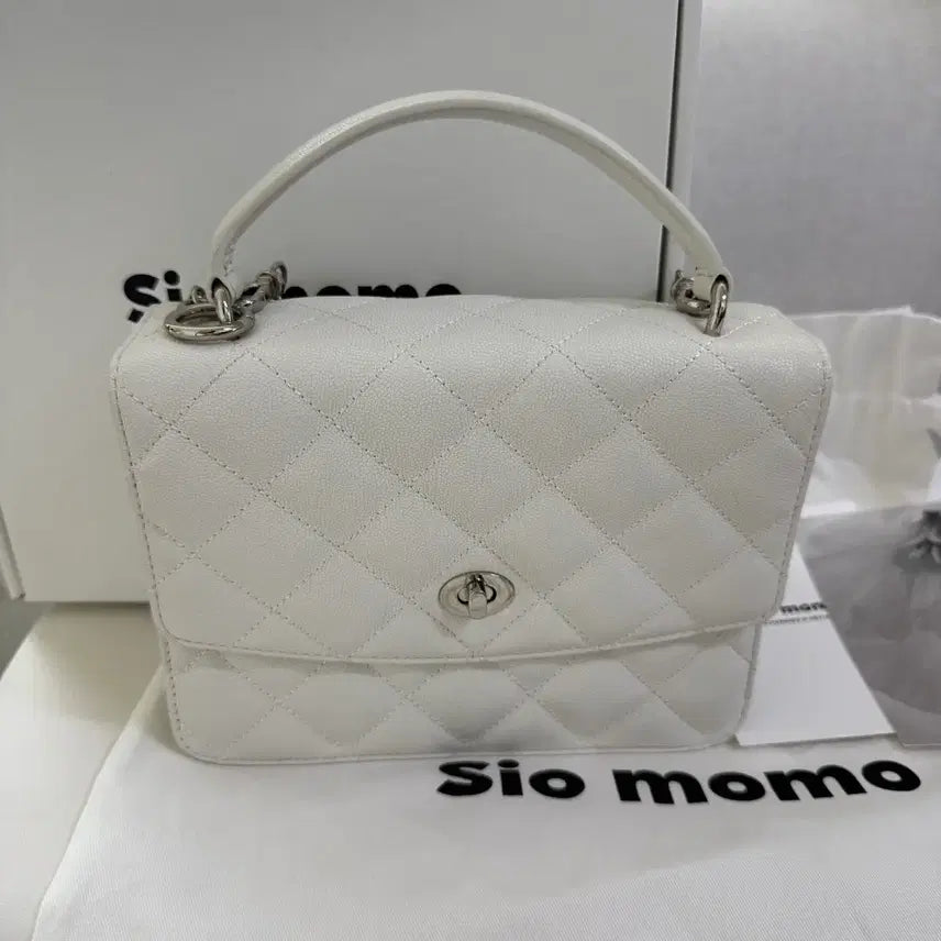[BUNJANG] SIOMOMO White Quilting Chain Bag / 시오모모 화이트 퀼팅 체인백