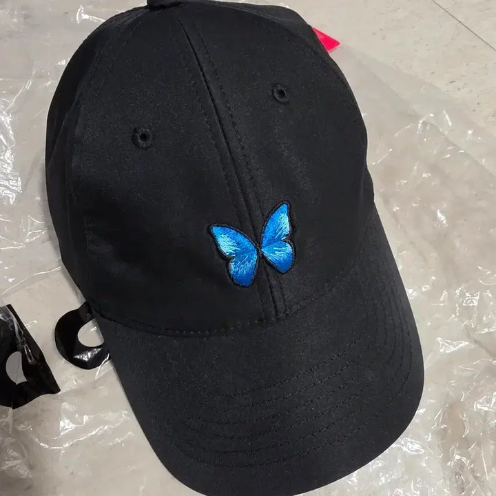 [BUNJANG] Supra Blue Butterfly Black Ball Cap Hat / (새상품) 수프라 블루 나비 블랙 볼캡 모자
