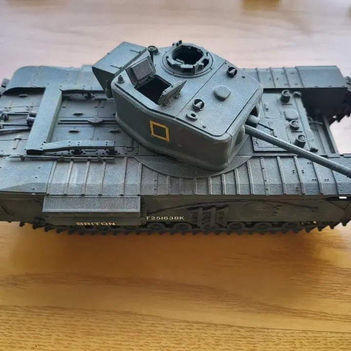 [BUNJANG] 1/35 Scale Briton Tank Model Kit / 브리튼 탱크 모형 완제품