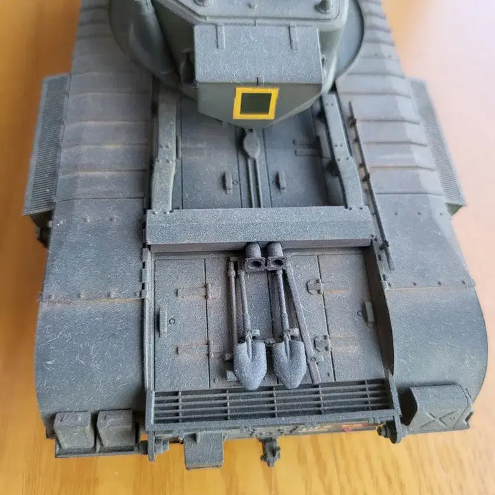 [BUNJANG] 1/35 Scale Briton Tank Model Kit / 브리튼 탱크 모형 완제품