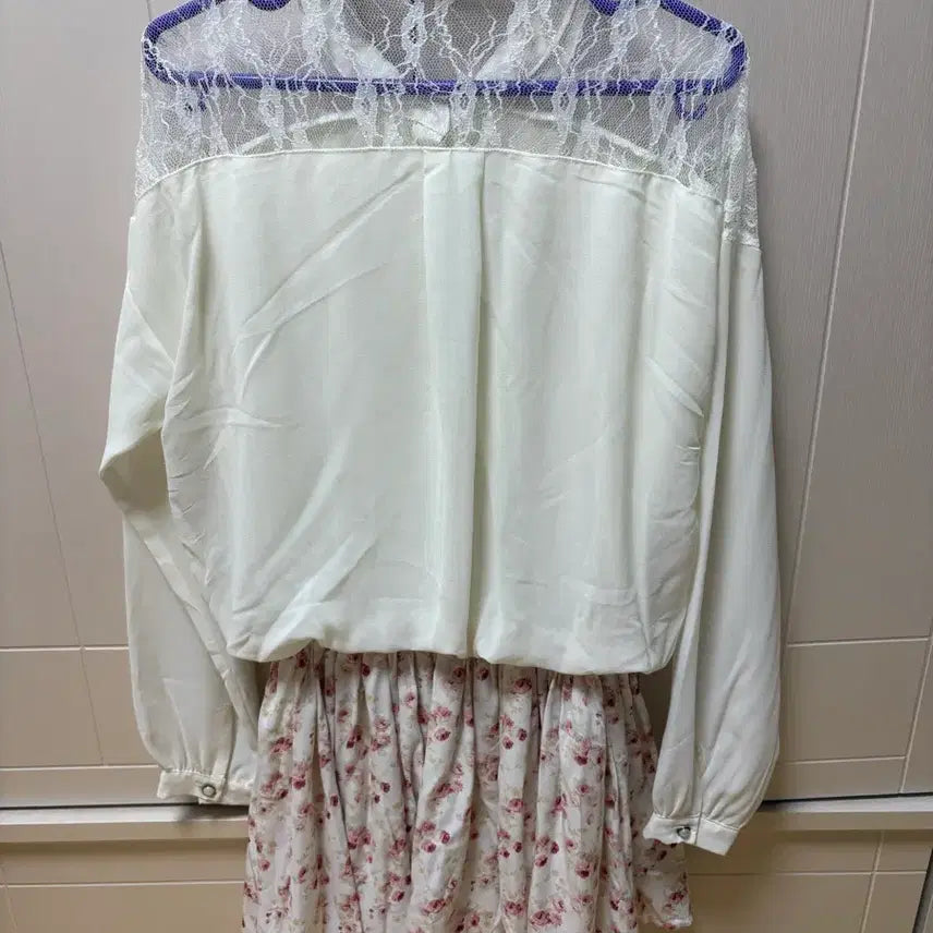 [BUNJANG] LIZ LISA Lace Detail Blouse Dress / 리즈리사 블라우스 원피스