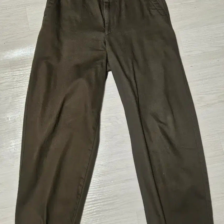 [BUNJANG] Uniqlo Wide Fit Chino Pants Brown Size 73 / 유니클로 와이드핏 치노팬츠 브라운 73사이즈