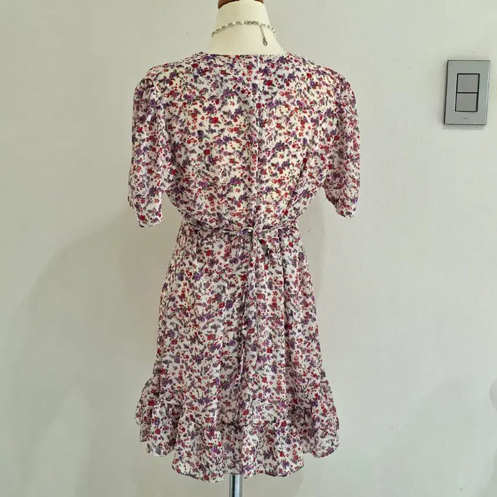[BUNJANG] Vintage Floral Mini Dress with Romantic Shirring Frills / 빈티지 잔꽃무늬 플로럴 랩 로맨틱 셔링프릴 여름 미니원피스