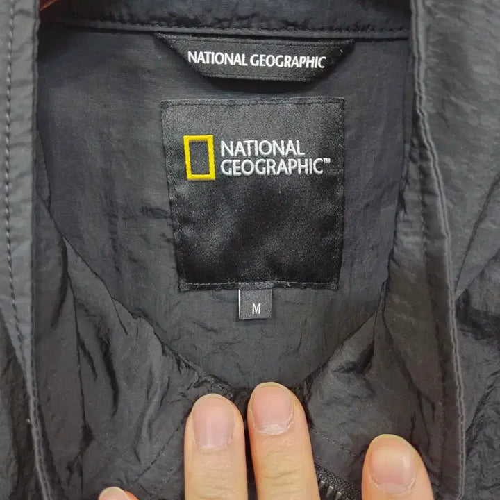 [BUNJANG] National Geographic Utility Nylon Windbreaker Jacket M / 내셔널지오그래픽 유틸리티 나일론 바람막이 자켓 m