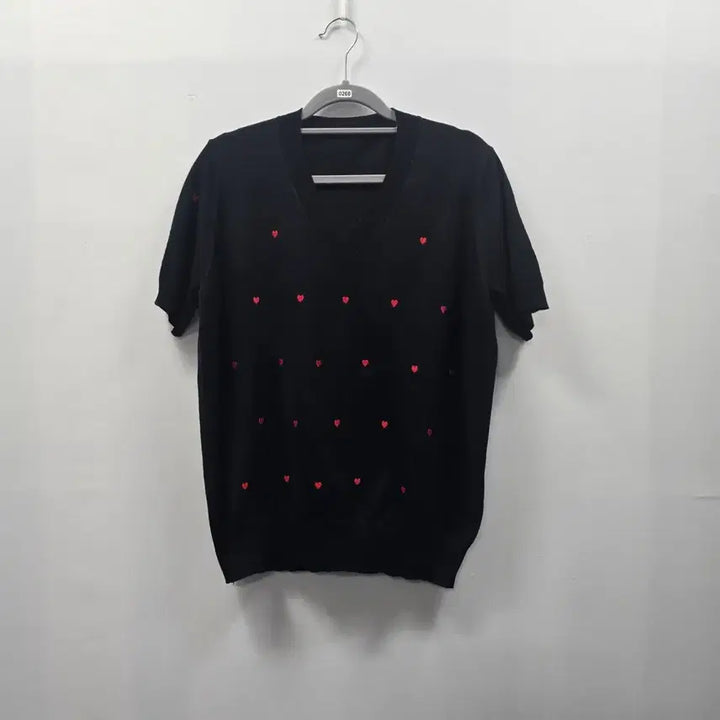 [BUNJANG] Mengmengjia Black Heart Short Sleeve Knit / 0260 mengmengjia 블랙 하트 반팔 니트