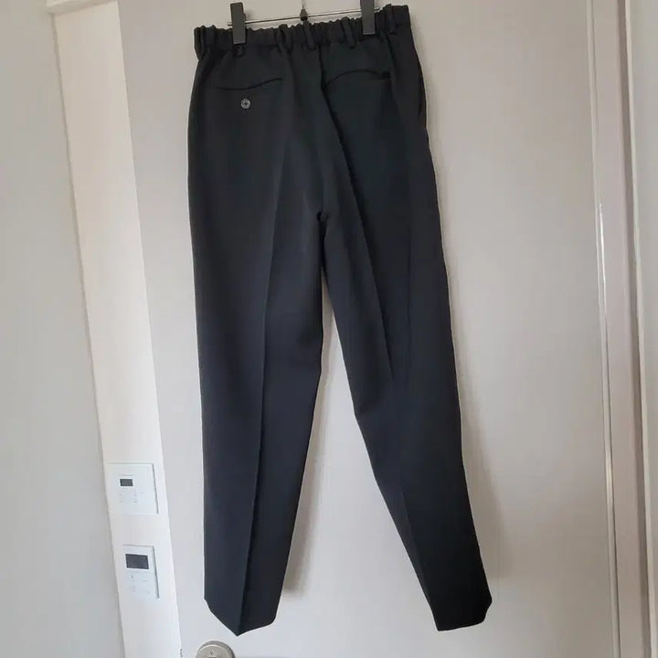 [BUNJANG] Macaware One-Tuck Pegtop Wool Trousers Black (Size 3) / 마카웨어 원턱 페그톱 울 트라우저 블랙(3사이즈)