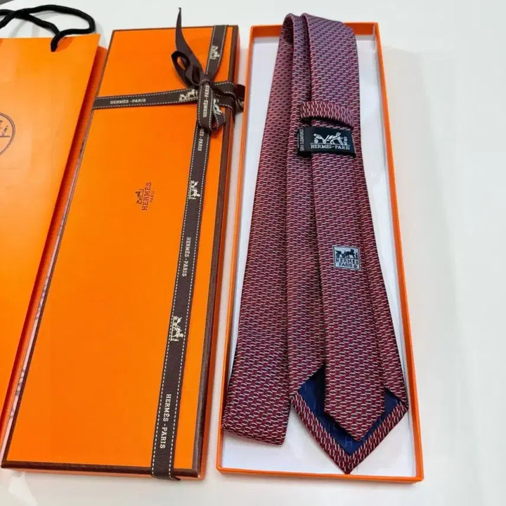 [BUNJANG] Hermes Red Silk Men&