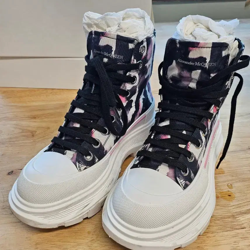 [BUNJANG] Alexander McQueen Tread Slick High Top Sneakers / 알렉산더 맥퀸