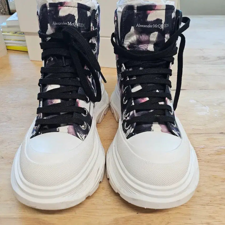 [BUNJANG] Alexander McQueen Tread Slick High Top Sneakers / 알렉산더 맥퀸