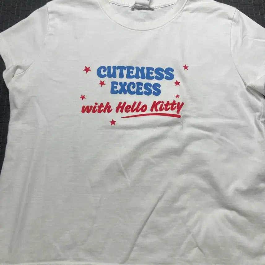 [BUNJANG] Zara x Hello Kitty Washed Effect T-Shirt White / 자라 키티 반팔