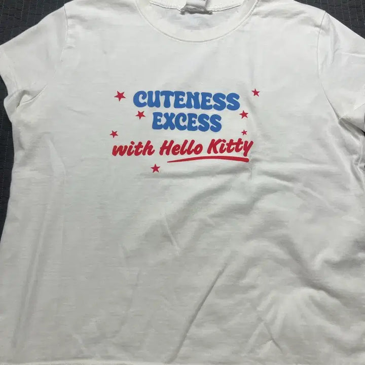 [BUNJANG] Zara x Hello Kitty Washed Effect T-Shirt White / 자라 키티 반팔