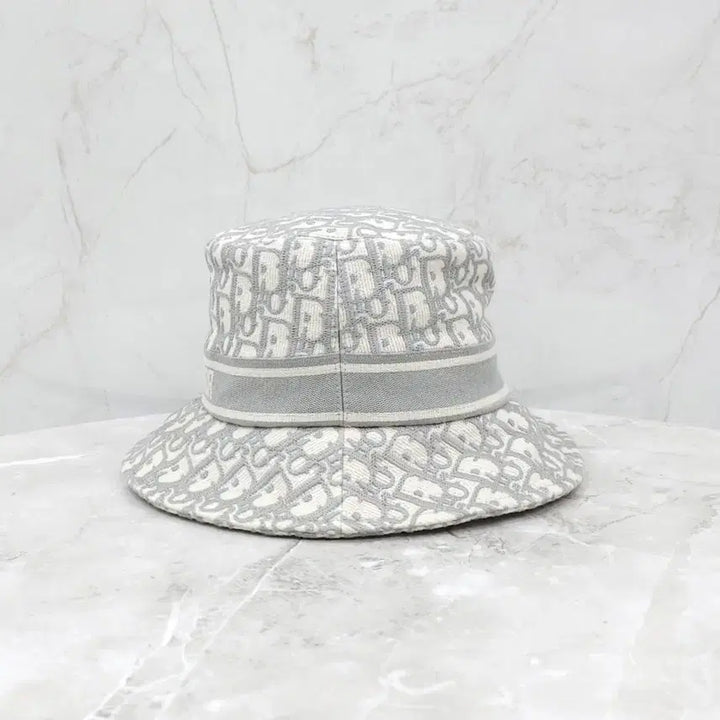 [BUNJANG] Dior Oblique Embroidered Bucket Hat Grey 57 / 디올 오블리크 자수 버킷햇 57 그레이 11DOB923I132