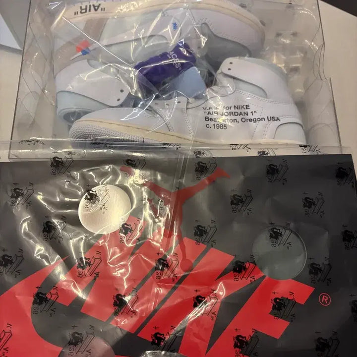 [BUNJANG] Nike Jordan 1 x V.A.A Alaska / 조던 1 x V.A.A 알래스카