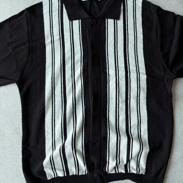 [BUNJANG] Nitted Ready Short-Sleeve Button-Up Shirt / 니티드 레디 반팔 버튼업 셔츠