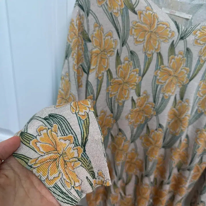 [BUNJANG] OIILLY Floral Pattern Knit Sweater / OIILLY 플라워 패턴 니트