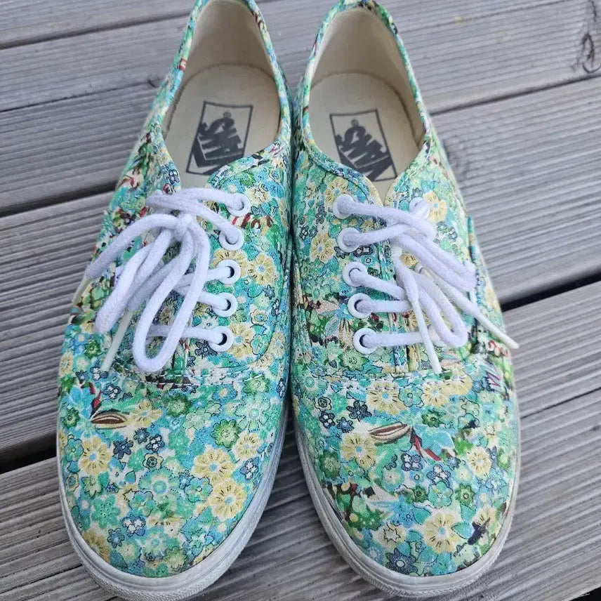 [BUNJANG] Vans Flower Pattern Sneakers / Vans 반스 플라워패턴 스니커즈 235