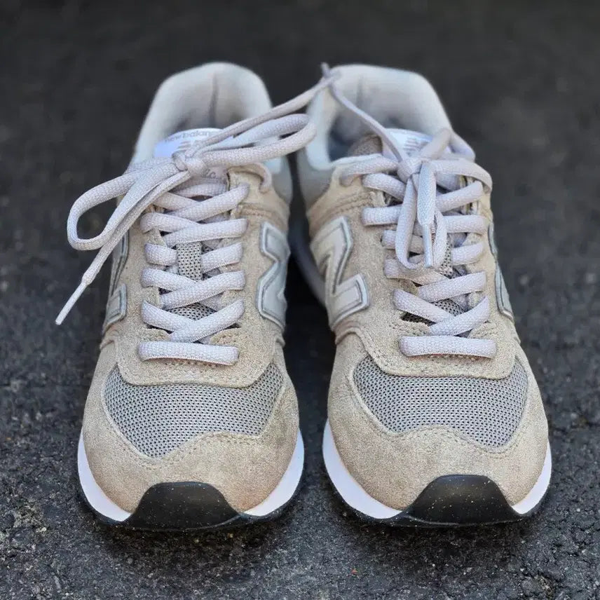 [BUNJANG] New Balance 574 Classic Grey Sneakers (230mm) / 뉴발란스 574 클래식 그레이사이즈: 230mm
