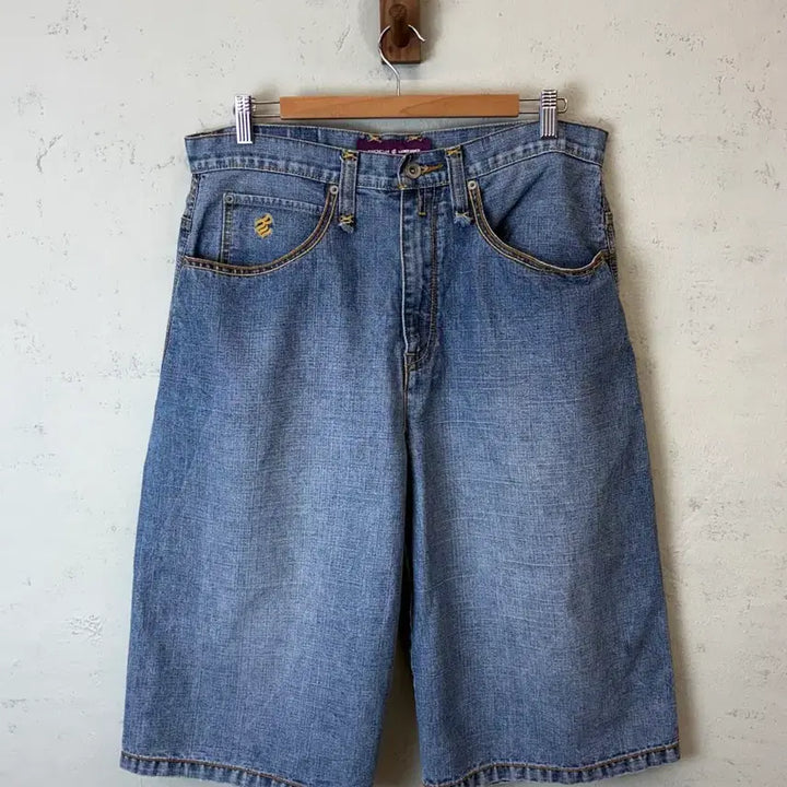 [BUNJANG] Rocawear 90s Old School Bermuda Denim Pants Size 34 / [34] 로카웨어 90s 올드스쿨 버뮤다 데님팬츠