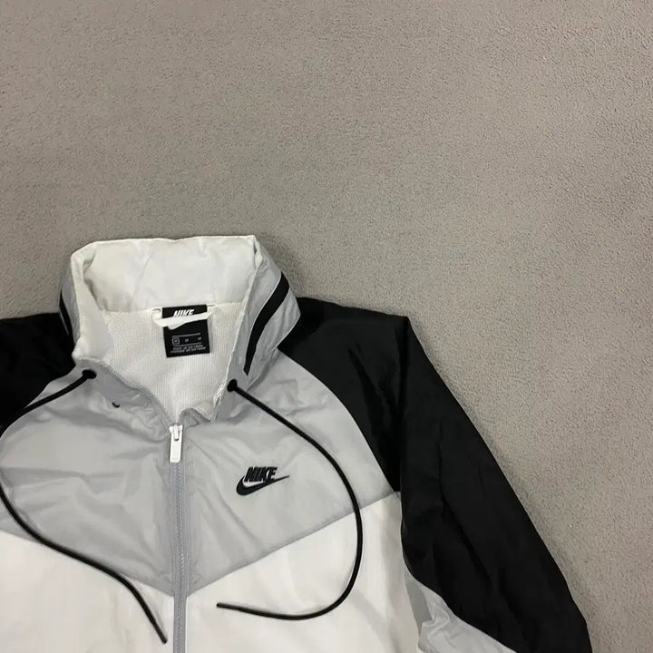 [BUNJANG] Nike Windbreaker Jacket / 나이키 바람막이 95