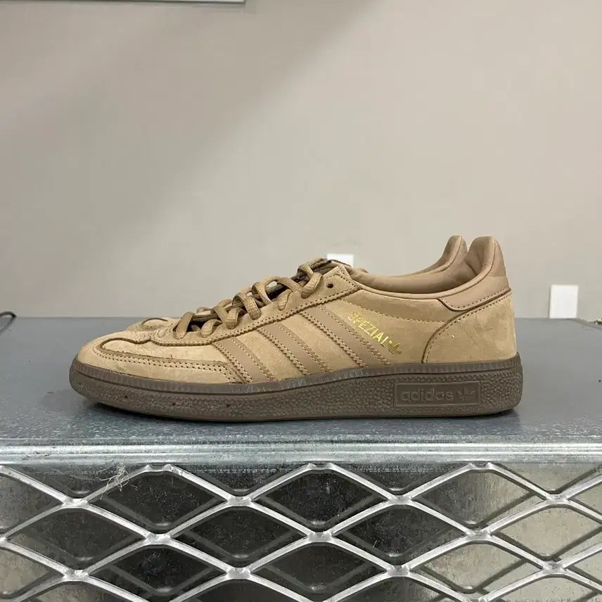 [BUNJANG] Adidas Handball Spezial Cardboard Brown Shoes / 아디다스 핸드볼 스페지알 카드보드 브라운 245