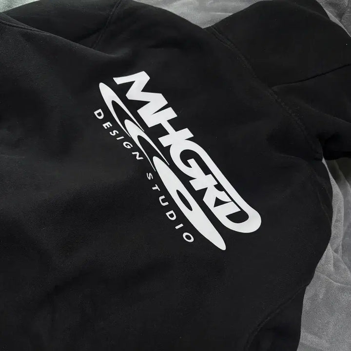 [BUNJANG] Mahagrid Hoodie / 마하그리드 후드티
