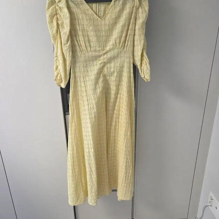 [BUNJANG] Yellow Puff Shirring Long Dress / 옐로우 퍼프 셔링 롱 원피스