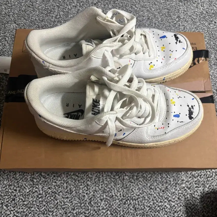 [BUNJANG] Nike Air Force 1 White Painted Detail Sneakers / 에어포스