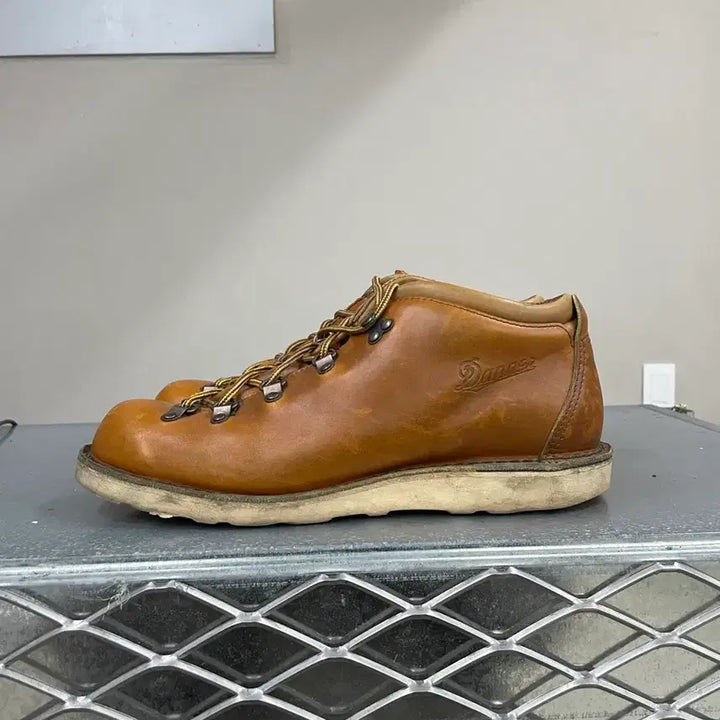 [BUNJANG] Danner Tramline Hiking Boots US 9 / 대너 트램라인 하이킹 부츠 Us9
