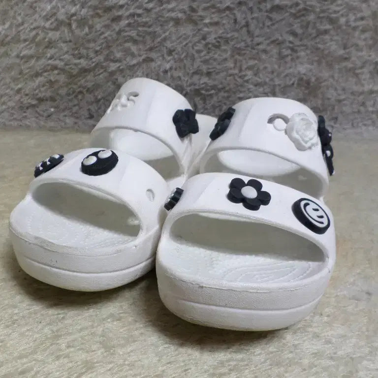 [BUNJANG] Crocs White Slippers / 후루룩구제2 여250 크록스 슬리퍼 화이트 신발 260509