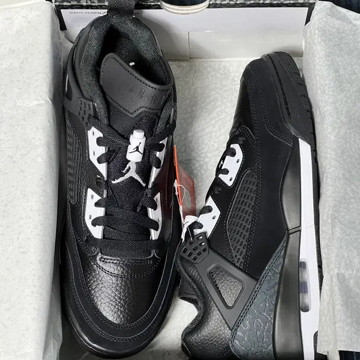 [BUNJANG] Jordan Spizike Low Black/White Sneakers / (매장 정품) 조던 스피자이크 로우 블랙/화이트 (사이즈 265~280)