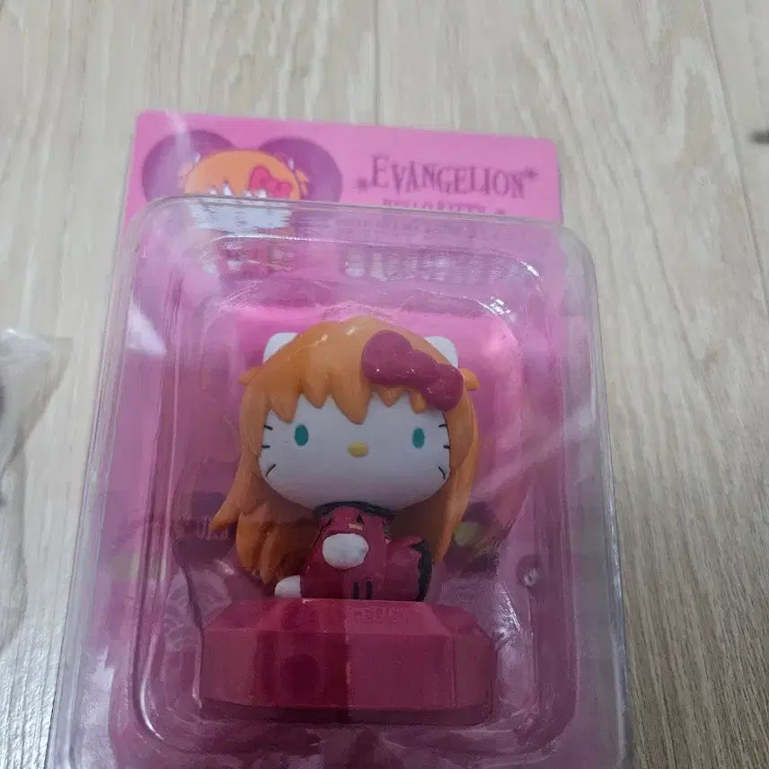 [SOLD OUT] 산리오 에반게리온 아스카 헬로키티 피규어