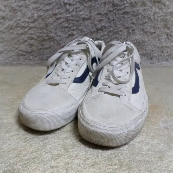 [BUNJANG] Vans Sneakers Used / 후루룩구제2 270 반스 스니커즈 중고 신발 260509