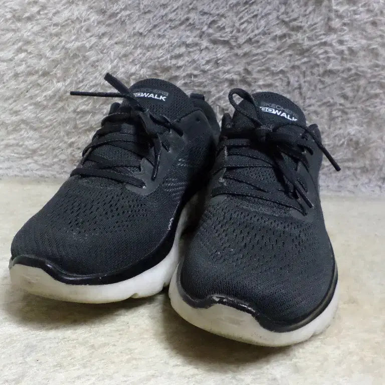 [BUNJANG] Skechers Hyper Burst Go Walk Black (260mm) / 후루룩구제2 260 스케쳐스 하이퍼 버스트 고워크 블랙 260509