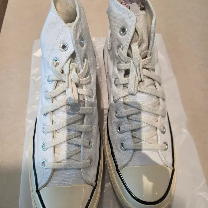 [BUNJANG] Converse White High-Top Sneakers / 컨버스 화이트 하이 스니커즈