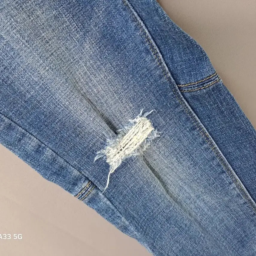 [BUNJANG] NIX Distressed Wash Jeans / NIX 데미지 워싱 청바지