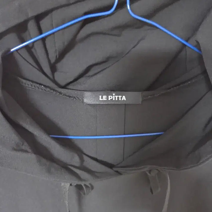 [BUNJANG] LePita Hooded Short-Sleeve Long Dress Black / 르피타 후드 반팔 롱 원피스 블랙